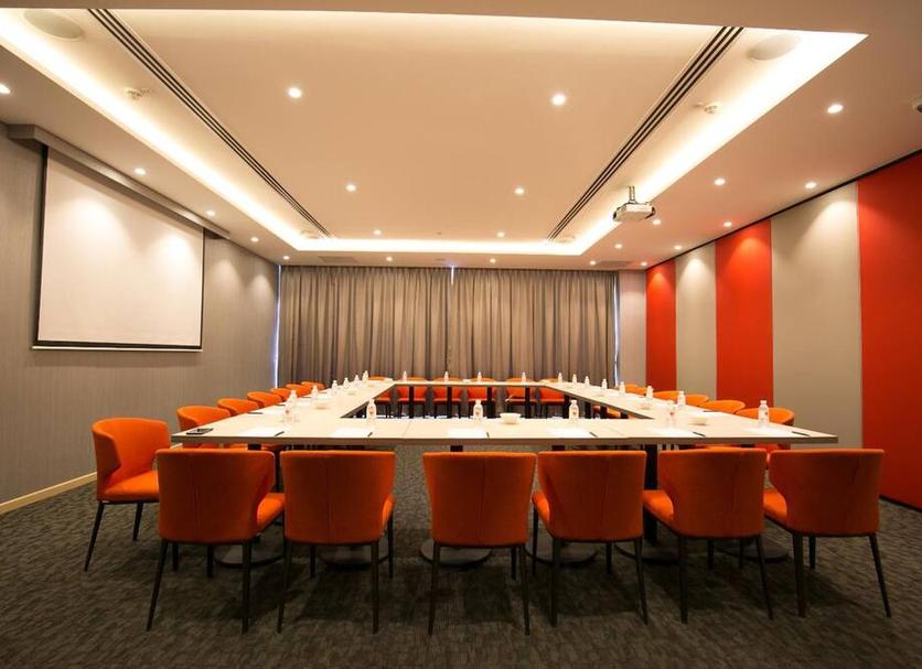 Ruang konferensi Foto