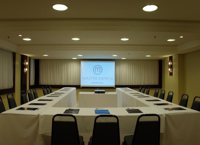 Ruang konferensi Foto