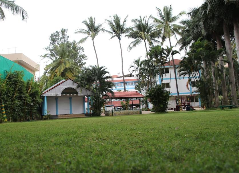 Pemandangan luar Foto