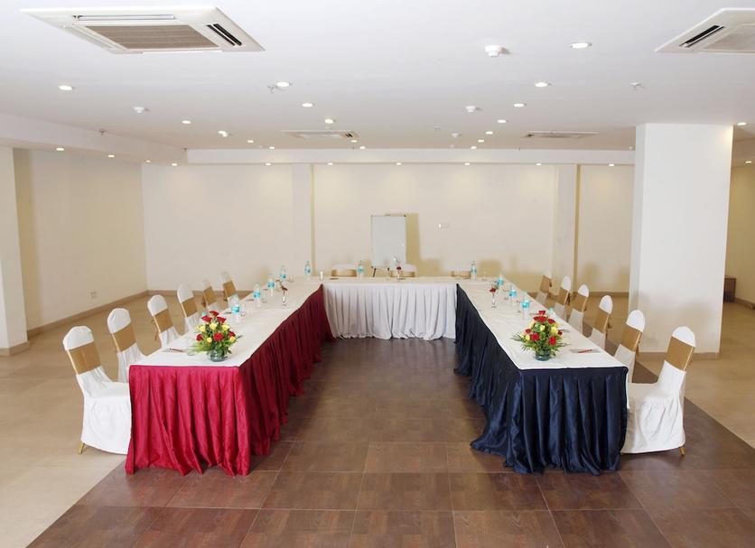 Ruang konferensi Foto