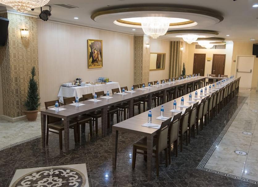 Ruang konferensi Foto