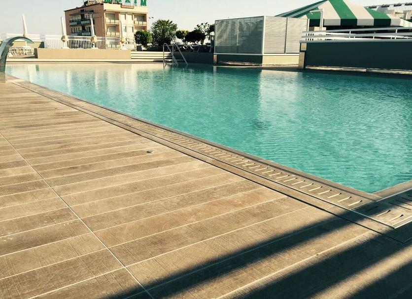 Kolam Foto