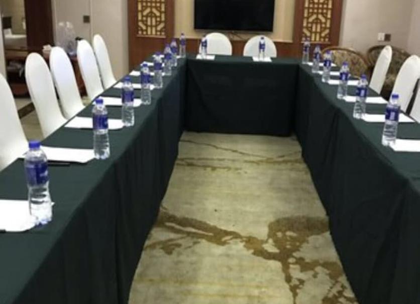 Ruang konferensi Foto