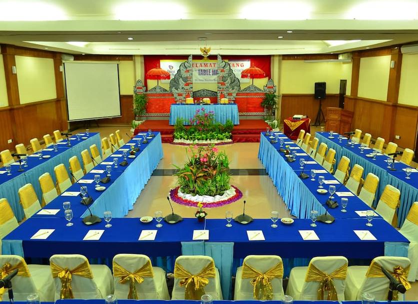 Ruang konferensi Foto