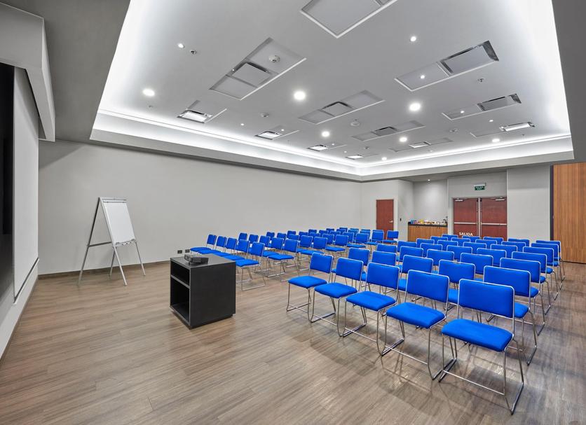 Ruang konferensi Foto