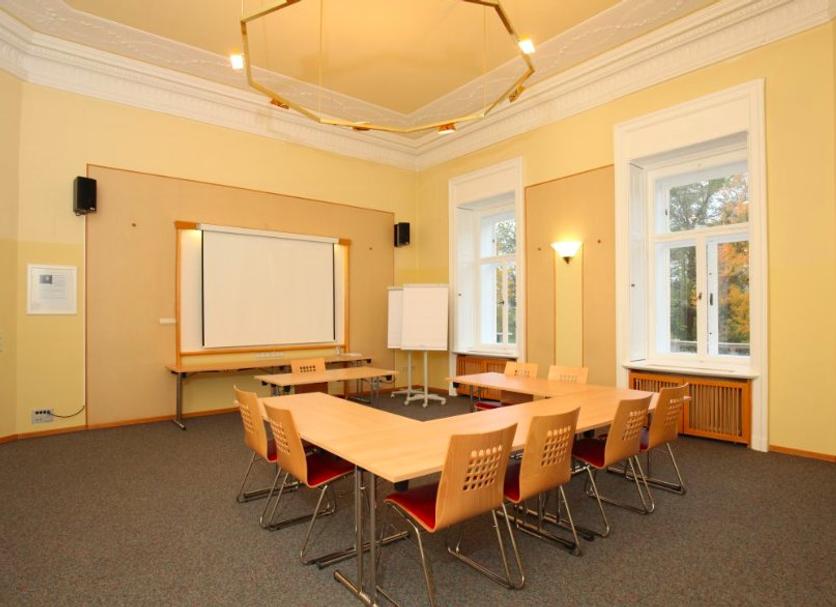 Ruang konferensi Foto