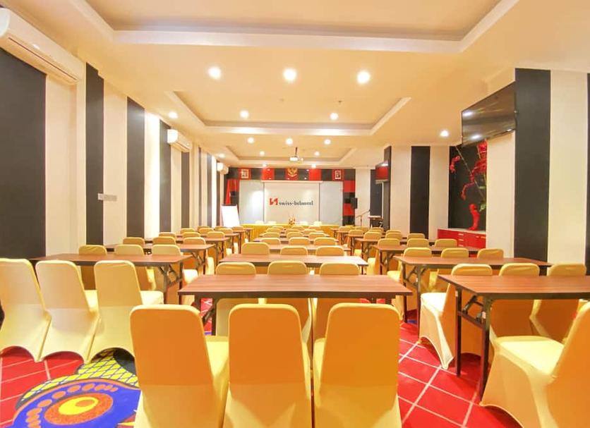 Ruang konferensi Foto