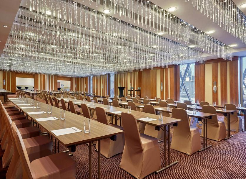 Ruang konferensi Foto