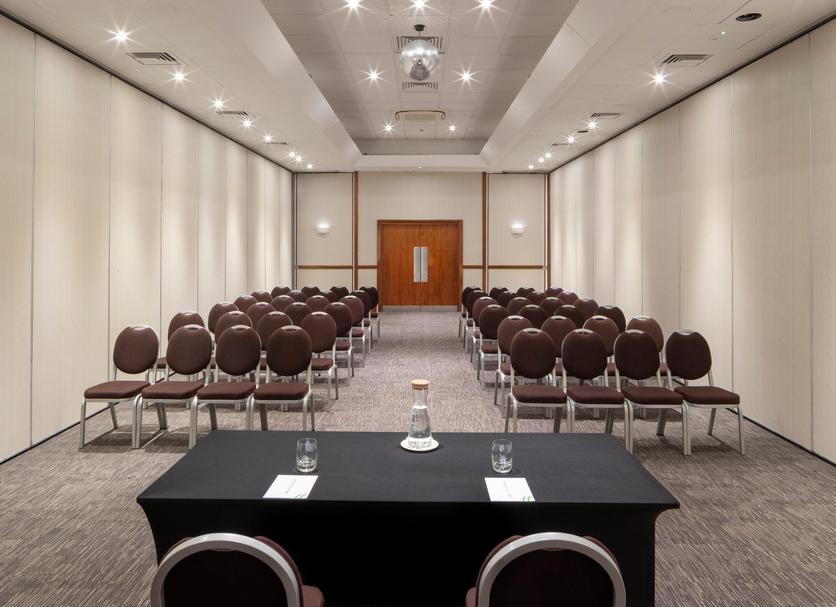 Ruang konferensi Foto