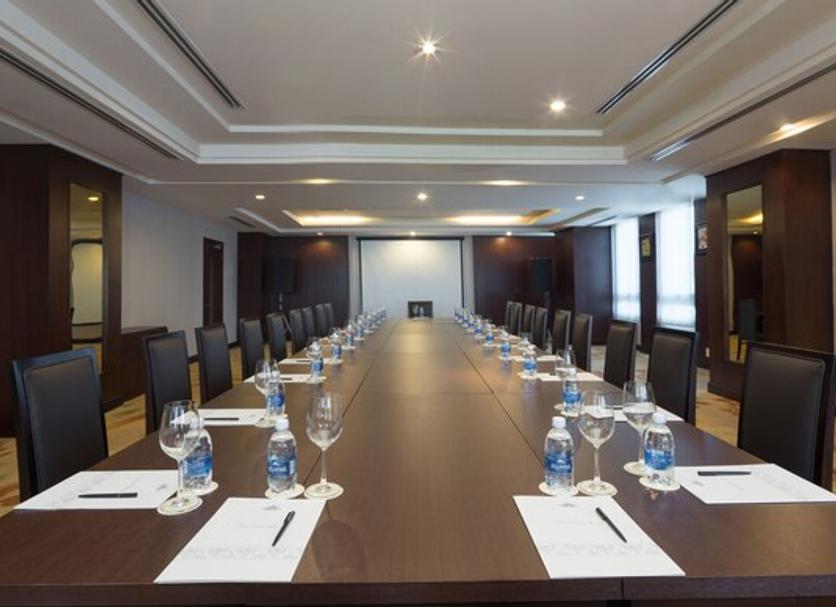 Ruang konferensi Foto