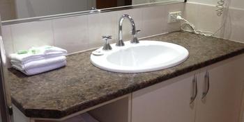 Albury Regent Motel - Albury - Bathroom