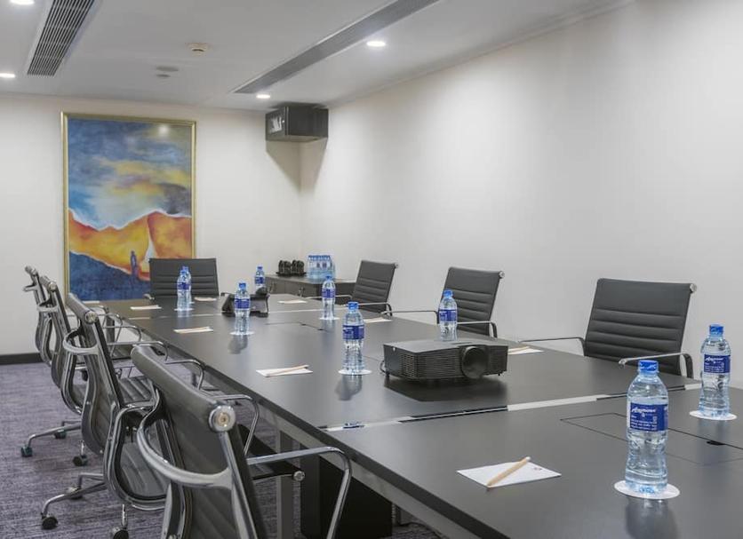 Ruang konferensi Foto