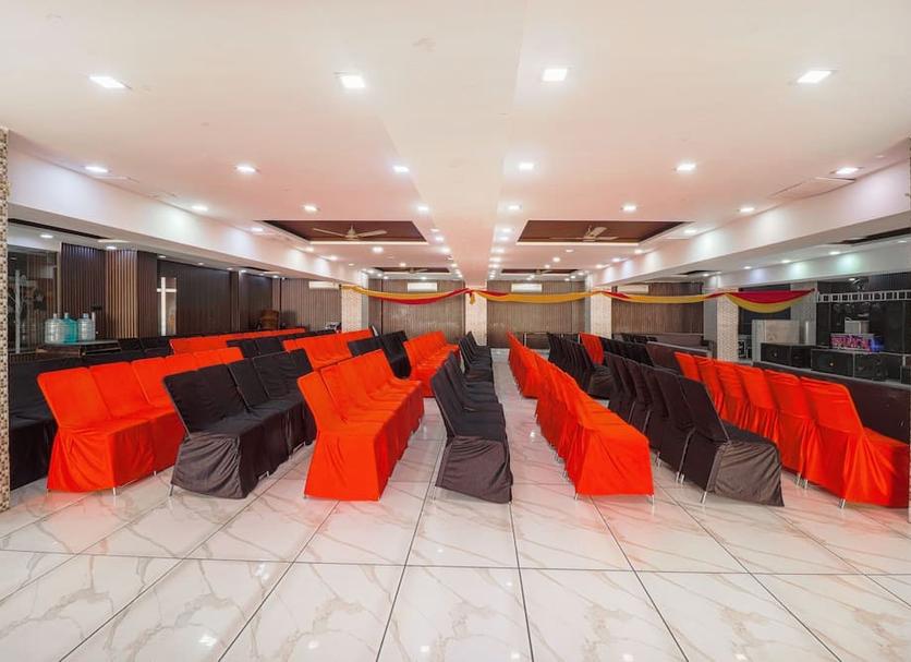 Ruang konferensi Foto