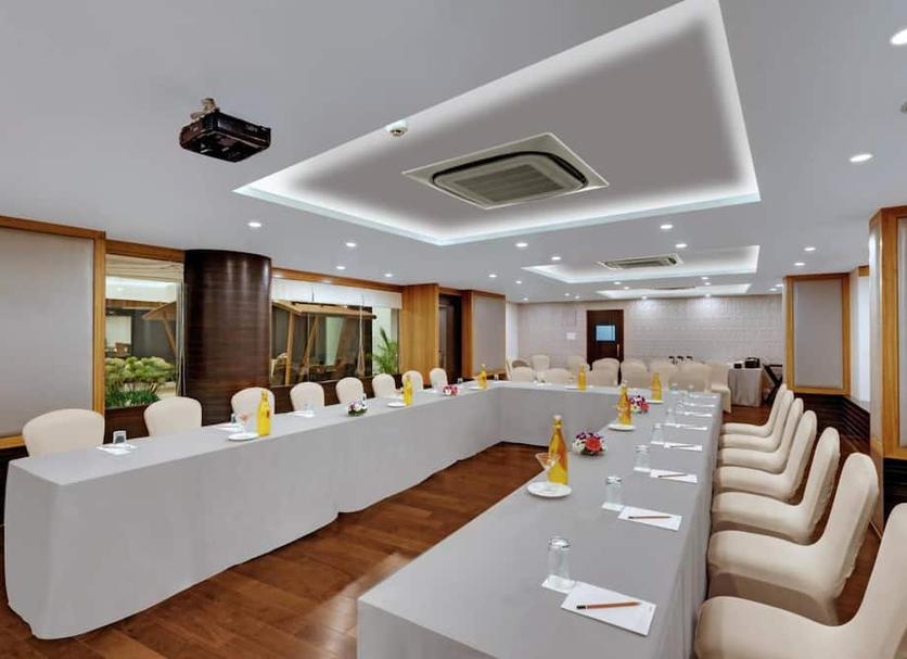 Ruang konferensi Foto