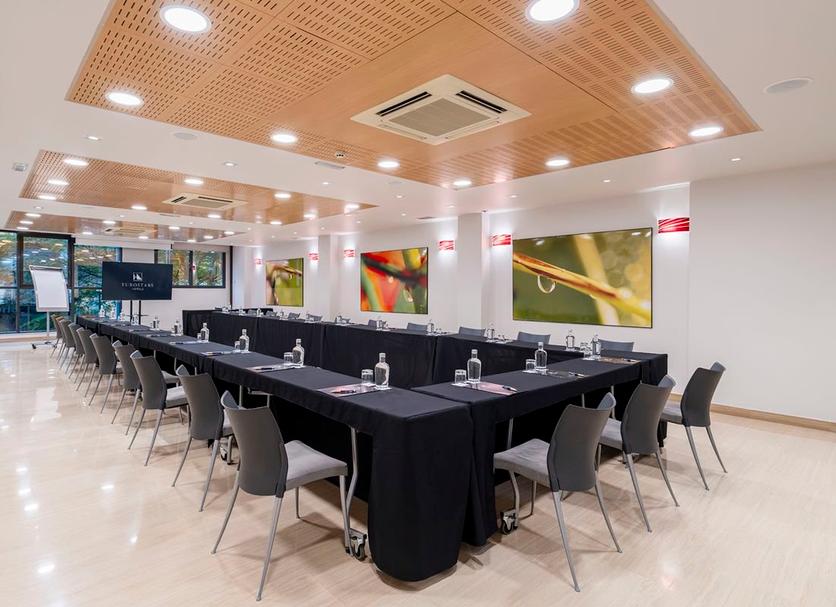 Ruang konferensi Foto