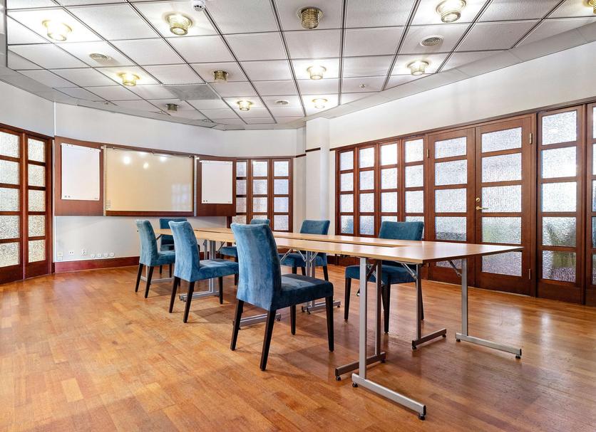 Ruang konferensi Foto
