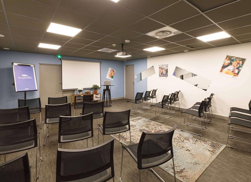 Ruang konferensi Foto
