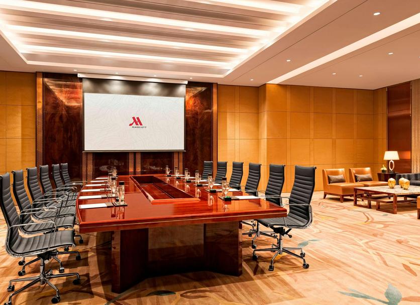 Ruang konferensi Foto