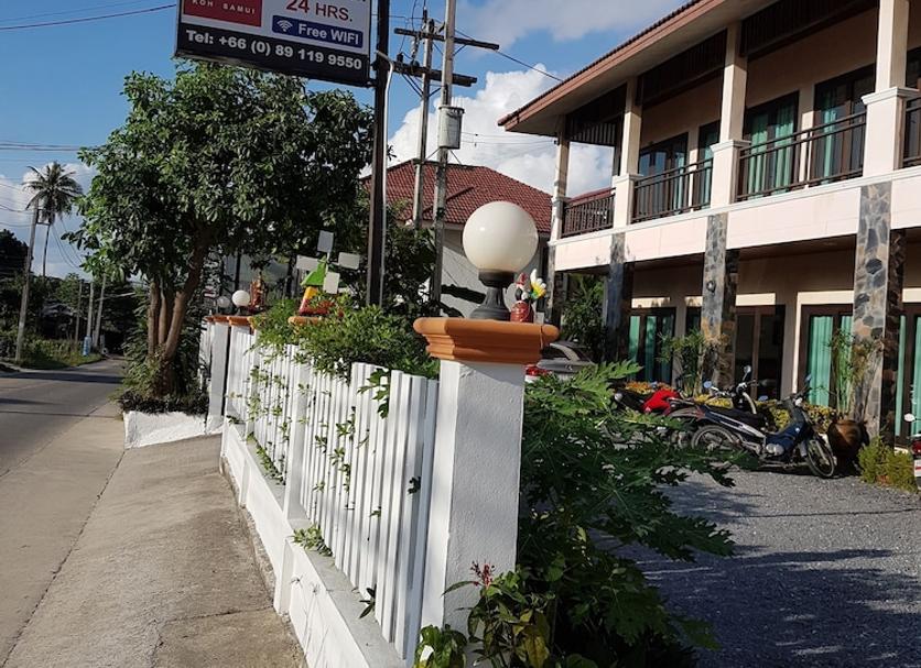Pemandangan luar Foto