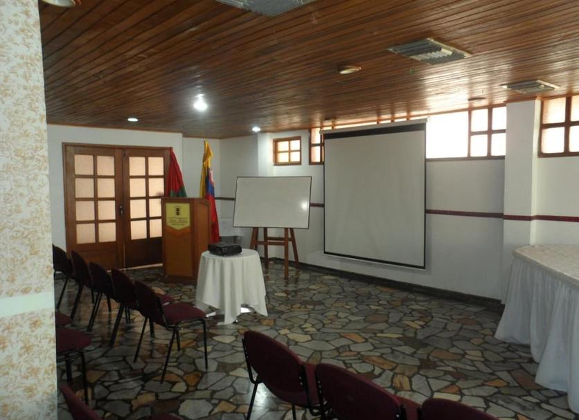 Ruang konferensi Foto