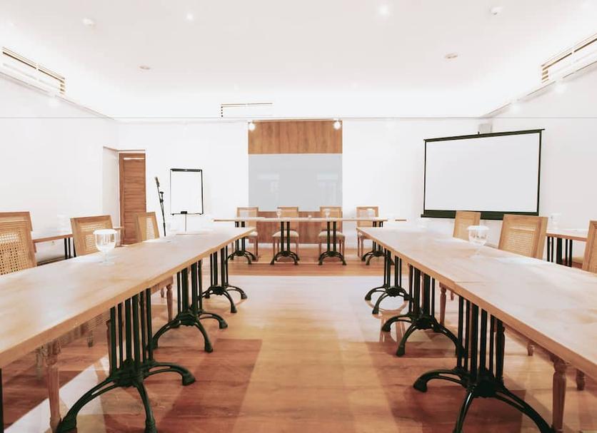Ruang konferensi Foto