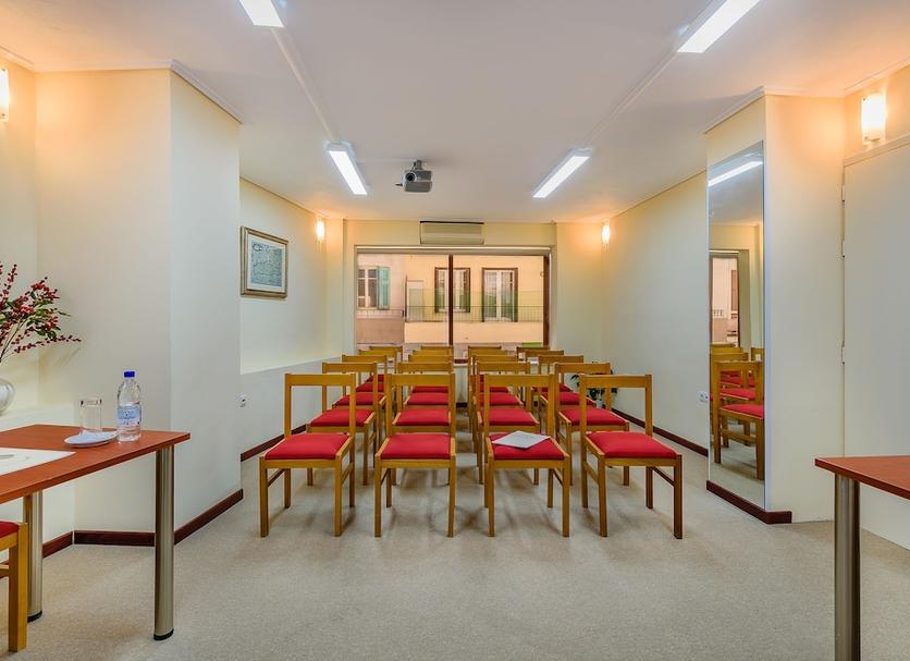 Ruang konferensi Foto