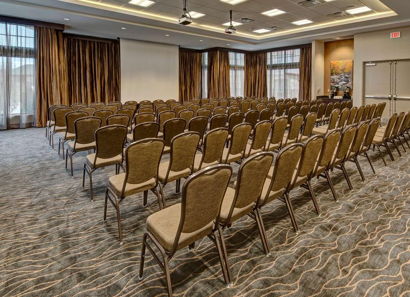 Ruang konferensi Foto