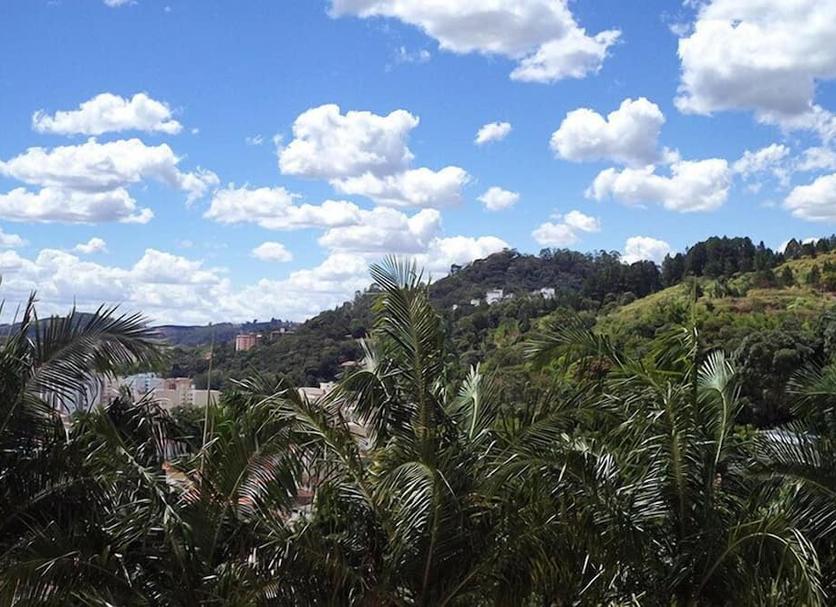 Pemandangan luar Foto