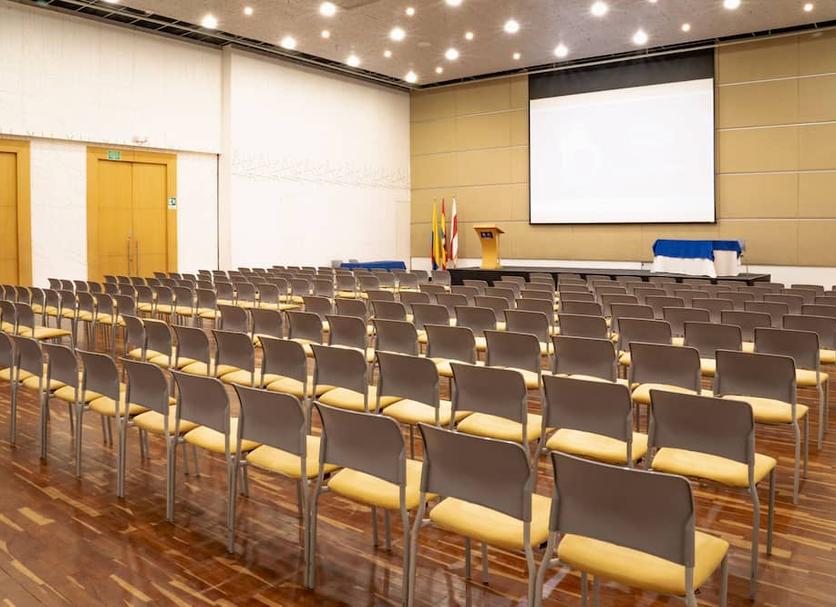 Ruang konferensi Foto