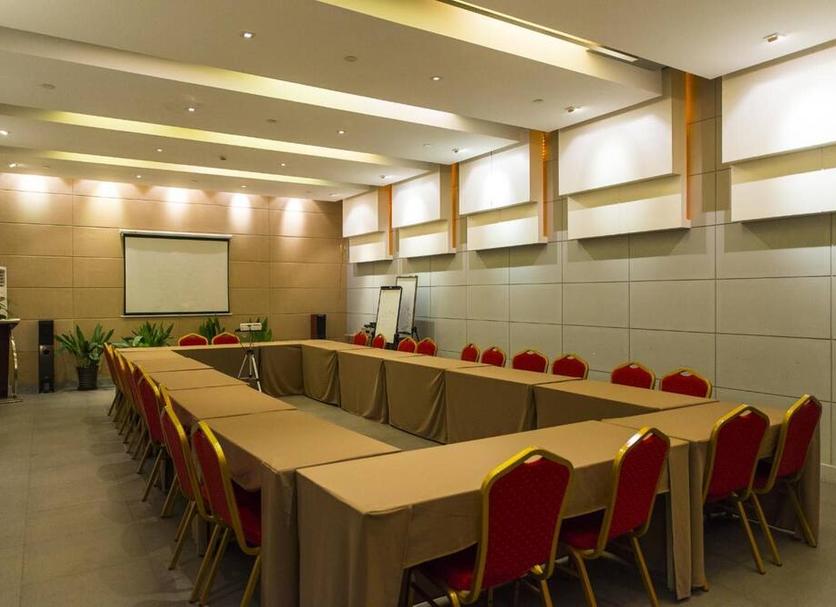 Ruang konferensi Foto