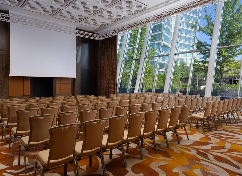 Ruang konferensi Foto