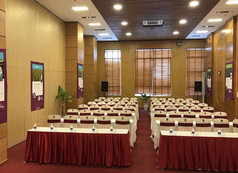 Ruang konferensi Foto