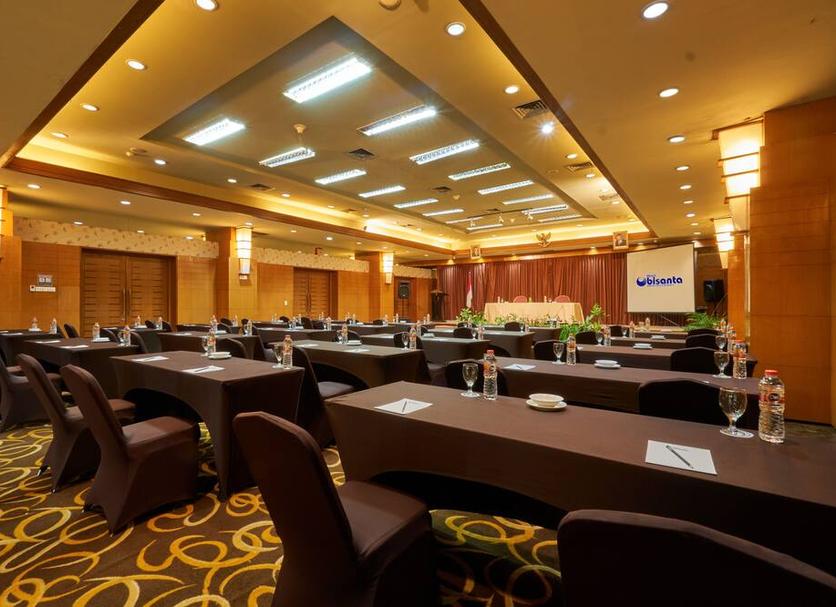 Ruang konferensi Foto
