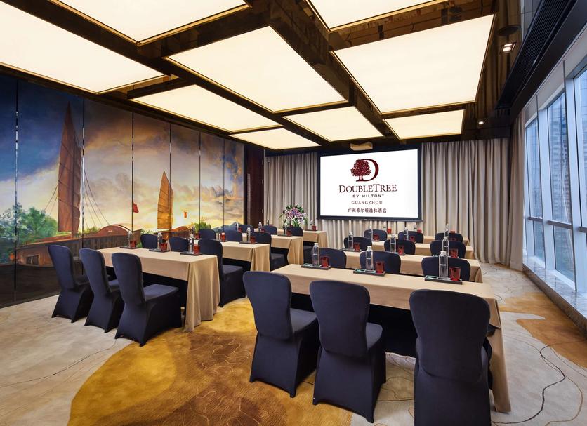 Ruang konferensi Foto