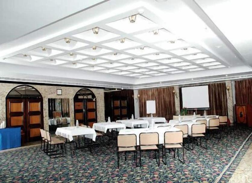 Ruang konferensi Foto