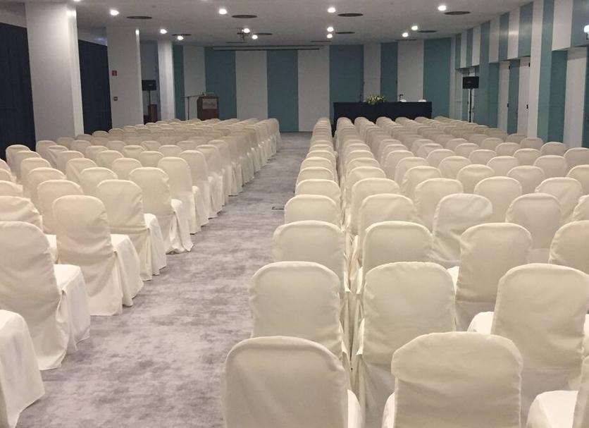Ruang konferensi Foto