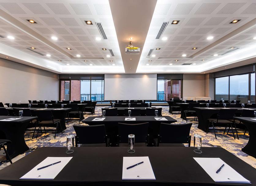 Ruang konferensi Foto