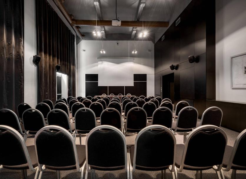 Ruang konferensi Foto