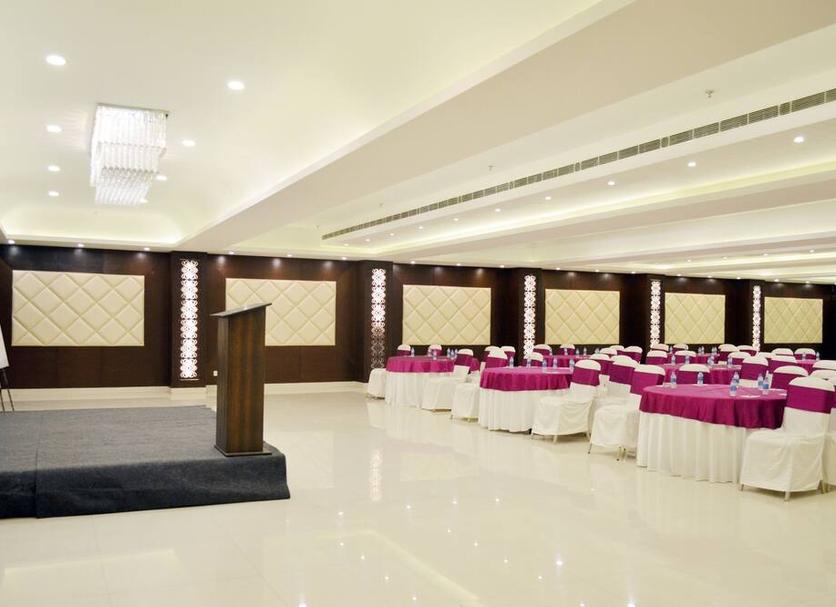 Ruang konferensi Foto