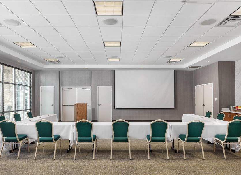 Ruang konferensi Foto