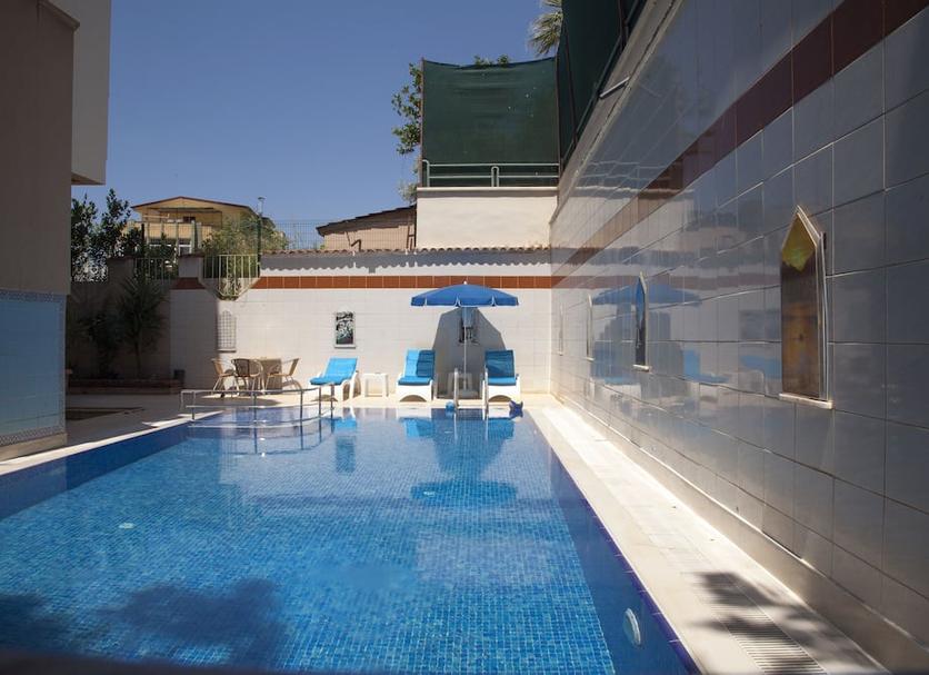 Kolam Foto