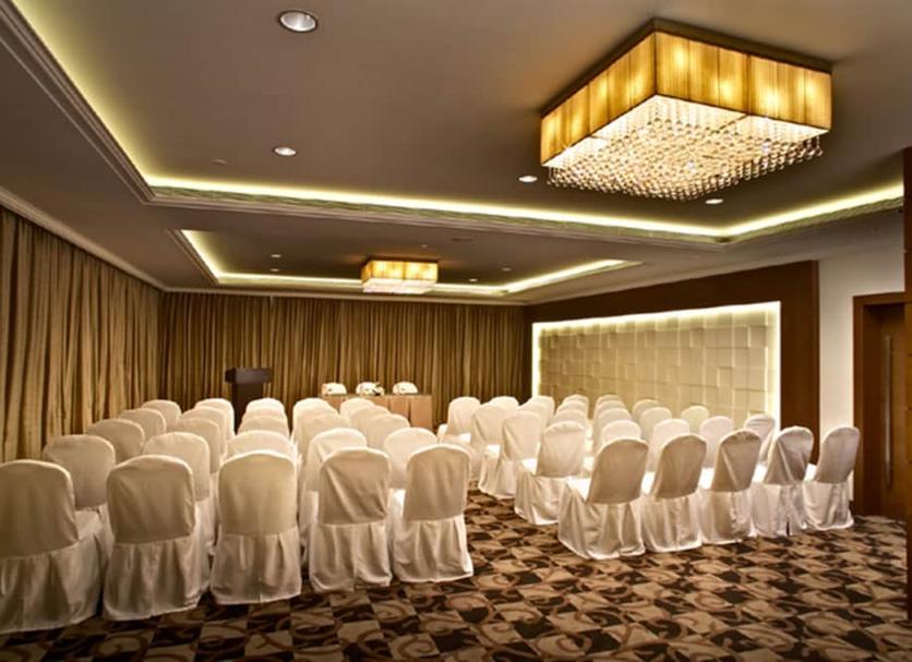 Ruang konferensi Foto