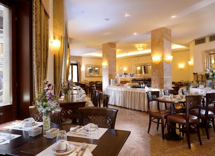 Restoran Foto