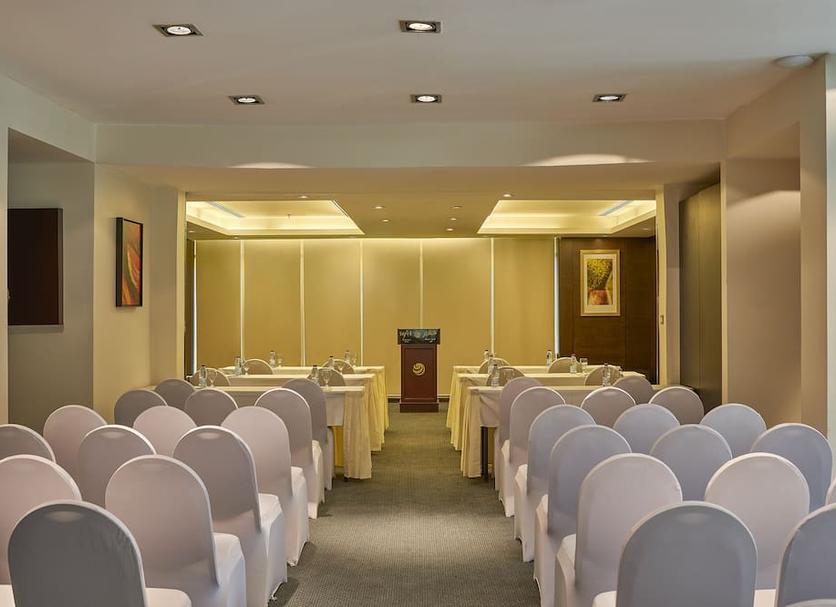 Ruang konferensi Foto