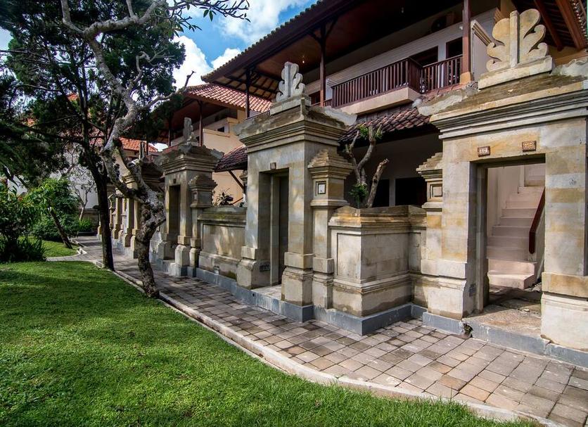 Pemandangan luar Foto