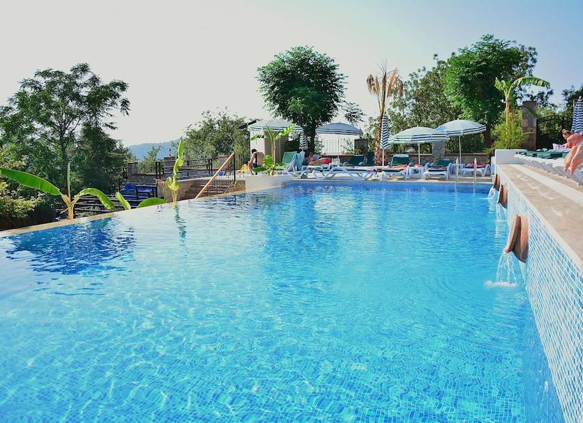 Kolam Foto