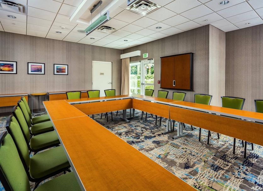 Ruang konferensi Foto