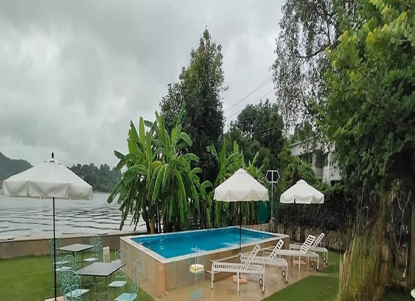 Kolam Foto