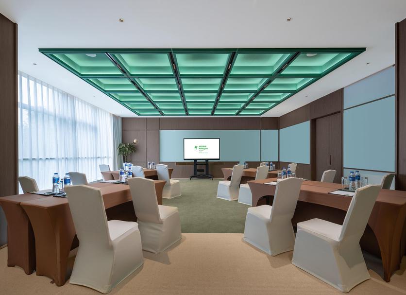 Ruang konferensi Foto