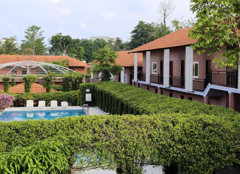 Kolam Foto
